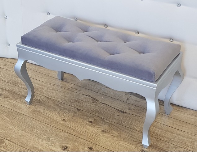 Ławka z drewna ludwik pikowna guzikami