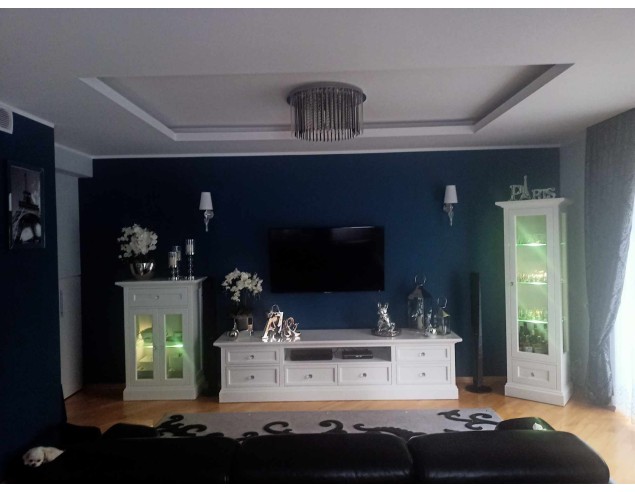 Witryna biała z KORONĄ