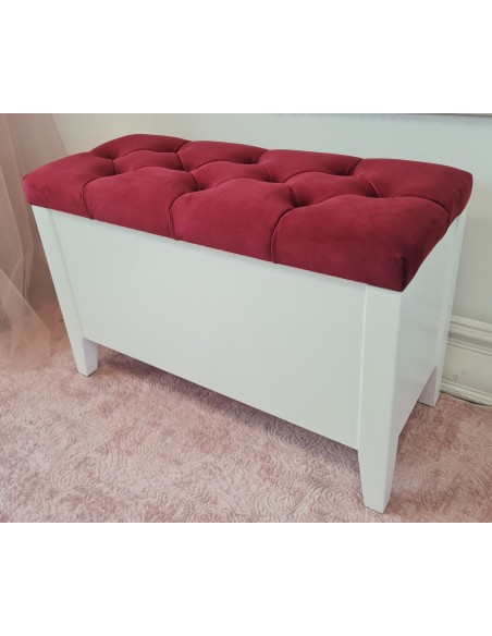 Ławka biała pikowana w tzw. caro ze schowkiem