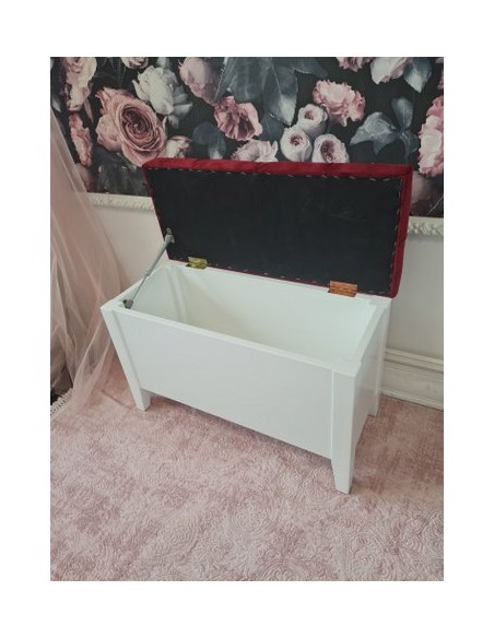 Ławka biała pikowana w tzw. caro ze schowkiem