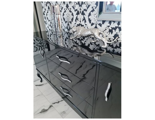 Komoda Ludwik 3 szuflady oraz dwoje drzwiczek...