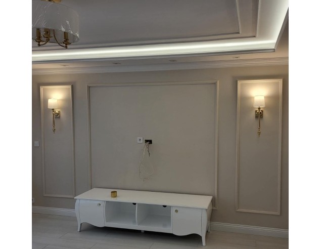 Szafka RTV Glamour, 4 półki, drzwiczki biała