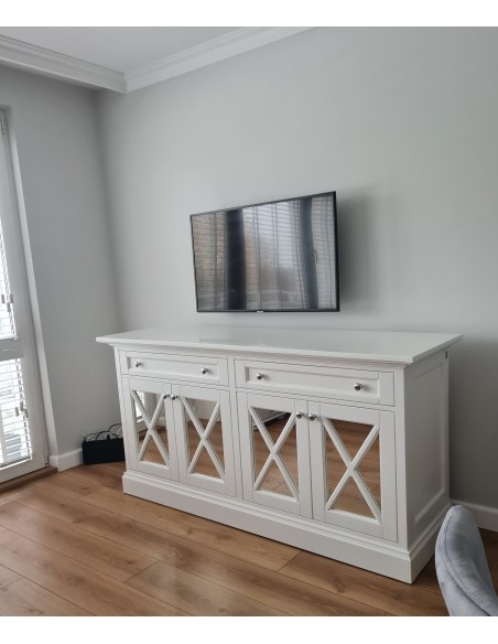 Komoda biała 2 szuflad oraz czworo drzwiczek z lustrami z KORONĄ