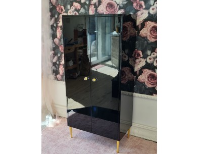 Szafa dwoje drzwiczek czarna połysk z złotymi nogami